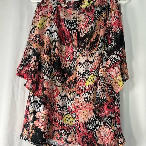 Notations Wonen’s Floral Chiffon Blouse - with metal bar detail - Picture 9 of 10